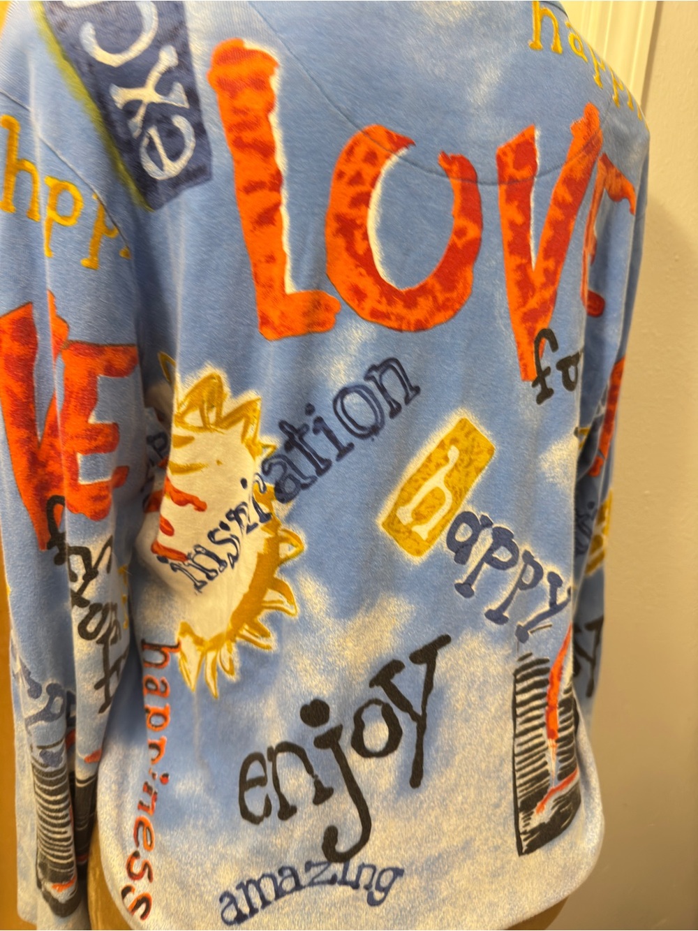 Rare Chico's Design Multicolor Long Sleeve Graffiti Graphic Tee Sz 3 or XL 16 - Picture 5 of 8